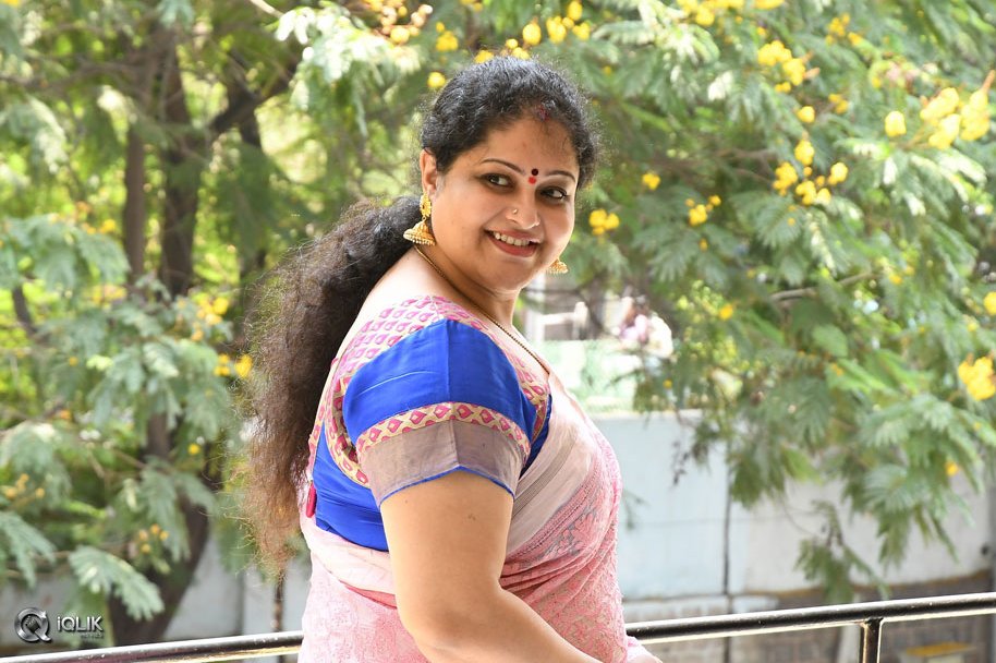 Raasi-Interview-About-Lanka